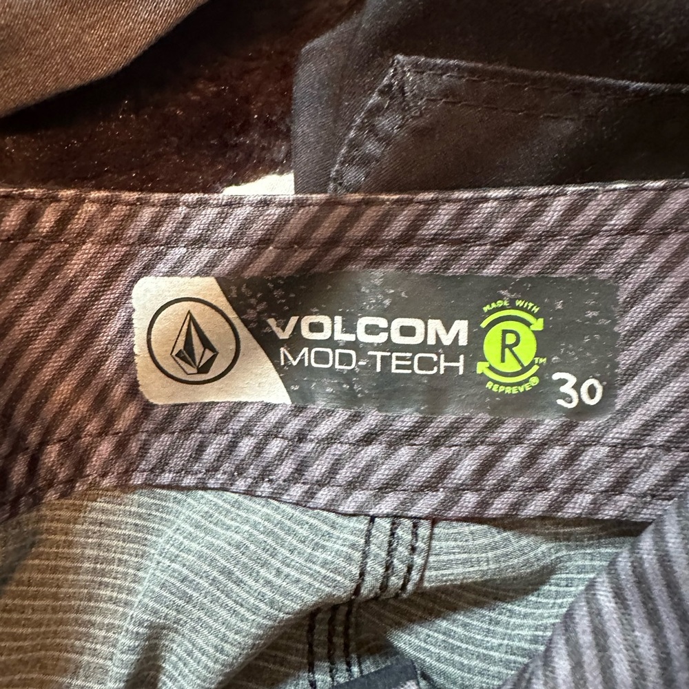 Volcom Mod-Tech Swim Shorts - image 6